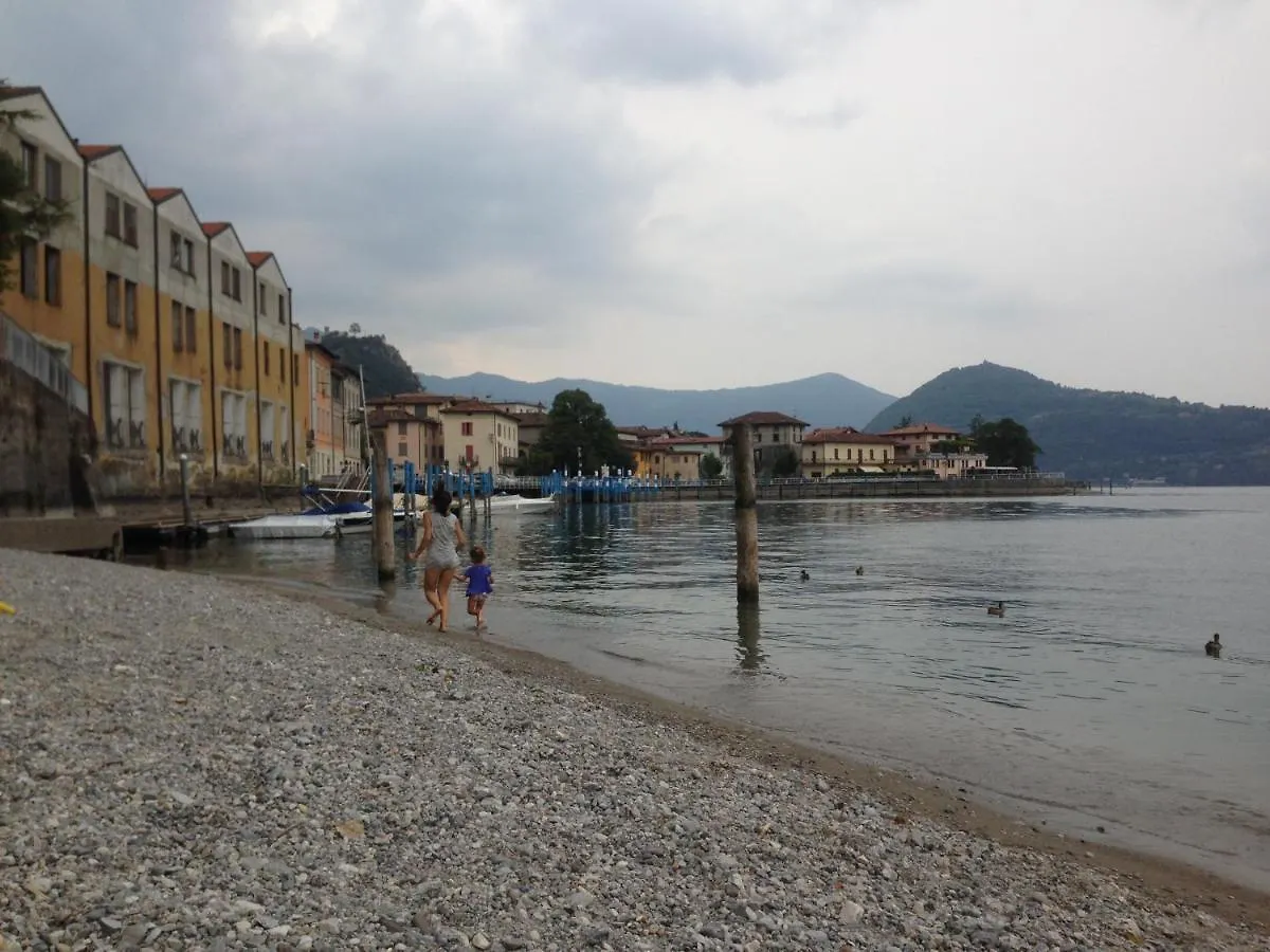 Apartment Residenza Di Prestigio In Riva Al Lago Marone Primo Piano