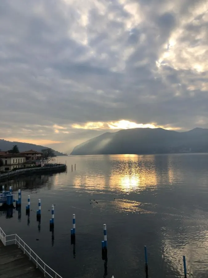 Apartment Residenza Di Prestigio In Riva Al Lago Marone Primo Piano