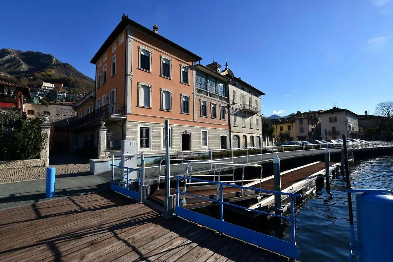 Residenza Di Prestigio In Riva Al Lago Marone Primo Piano 0*,