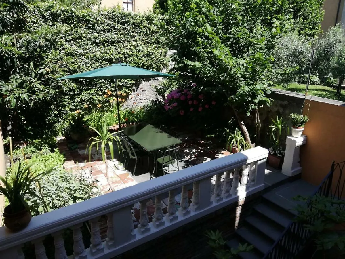 Apartment In Riva Al Lago Di Iseo Residenza Primo Piano Marone