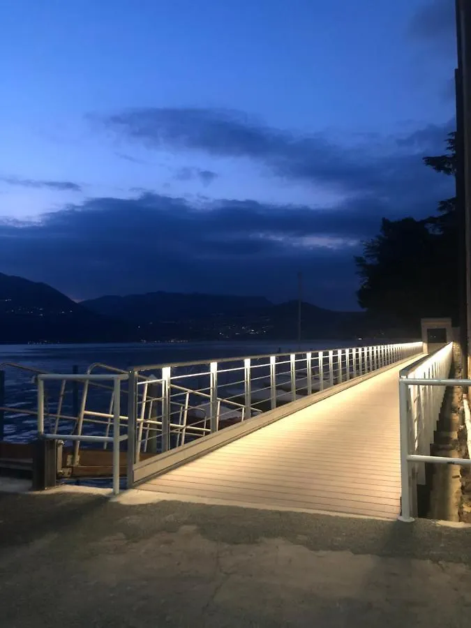 Residenza Di Prestigio In Riva Al Lago Marone Primo Piano 0*,